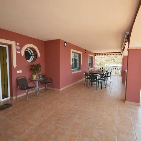 Isabel Villa